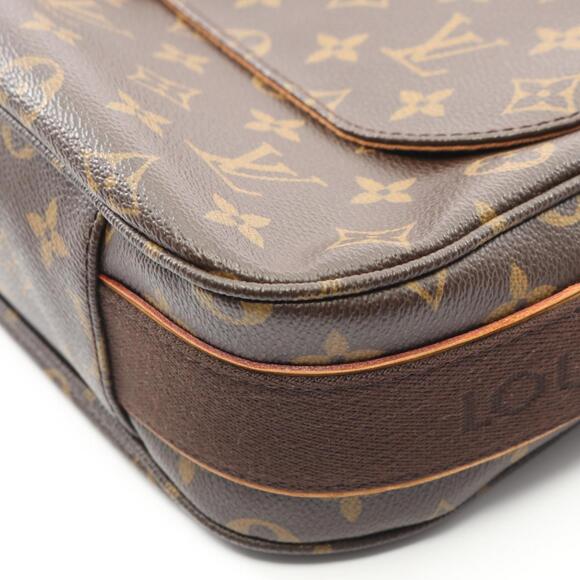 LOUIS VUITTON Brown Monogram Coated Canvas Messenger Shoulder Bag - Picture 8 of 10